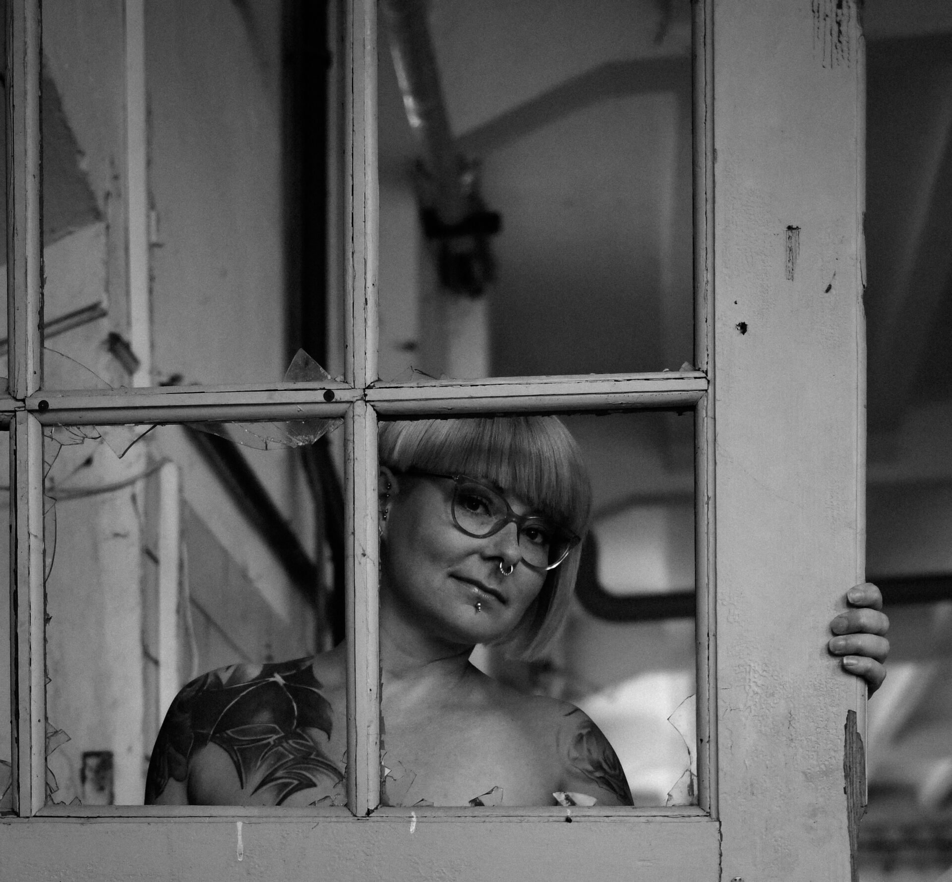 Portrait Black & White Urbex Sachsen - Locations gesucht!