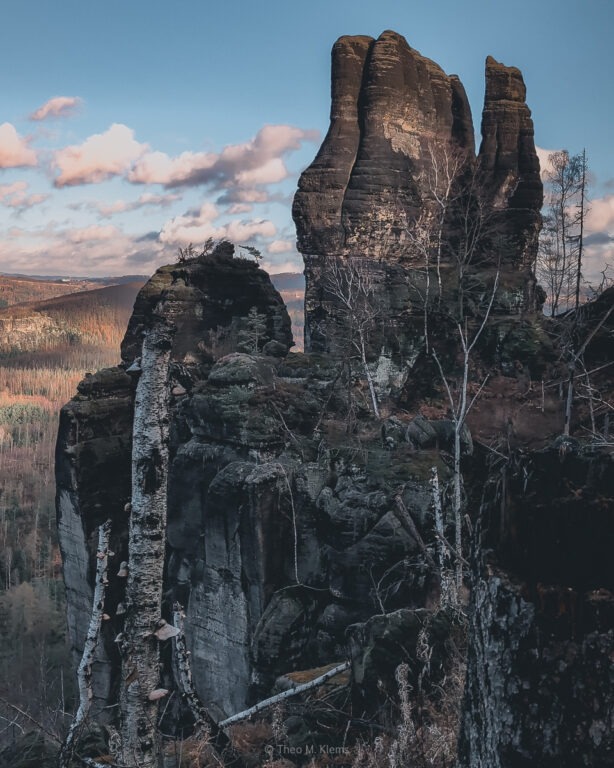 Sandsteinfelsen am Weg zum Frienstein