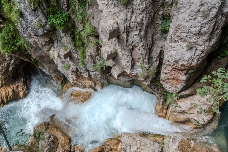über dem wilden wasser