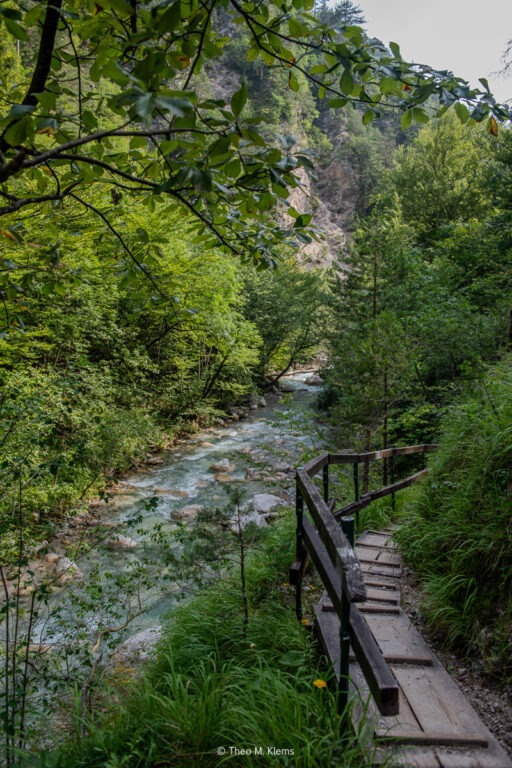 steg durch die tscheppaschlucht
